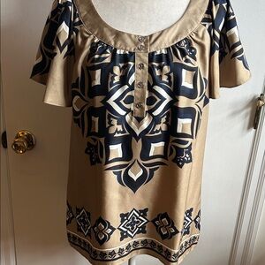 Michael Kors Tan and Black Top NWOT Sz. Lg